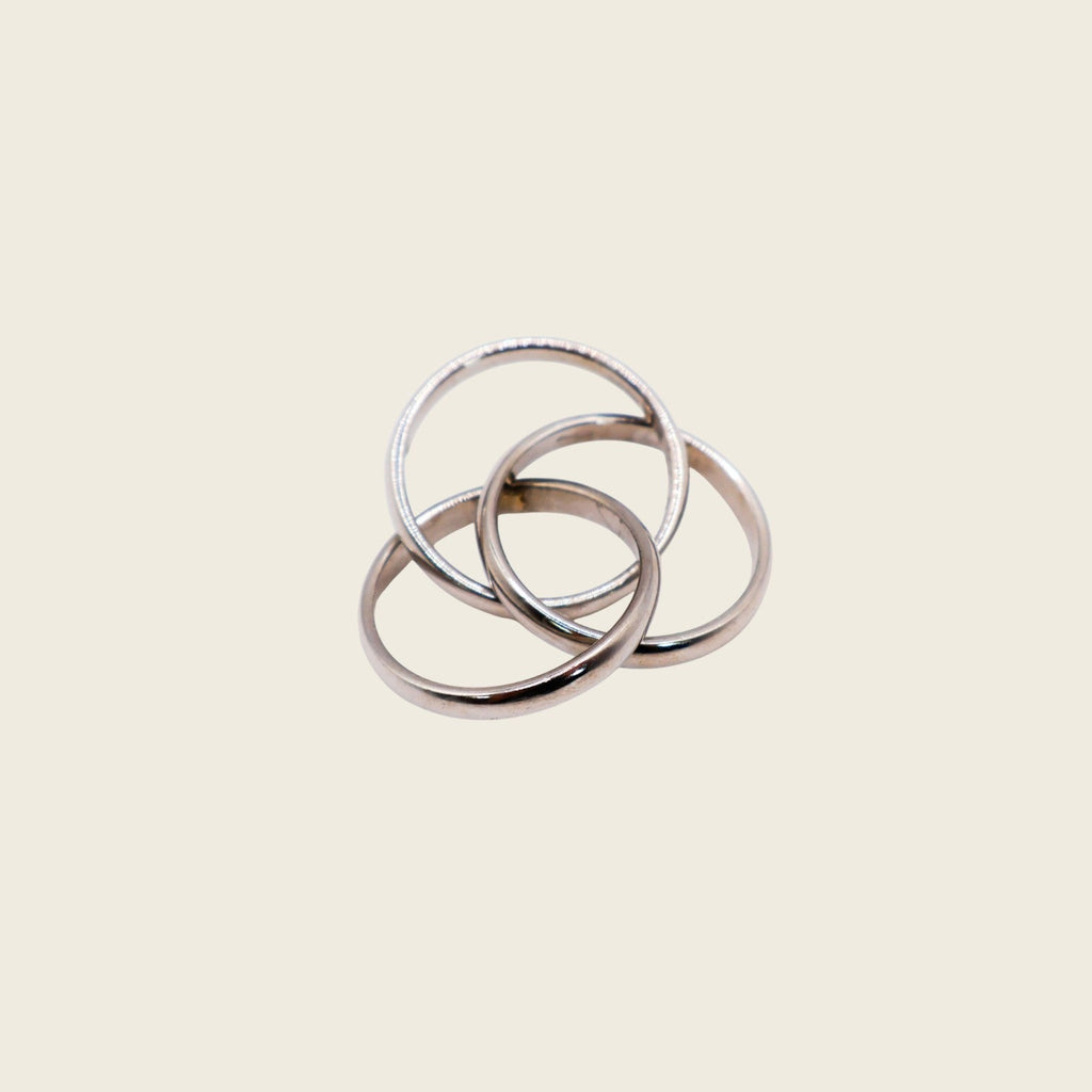 Trinity Silver Linked Ring Set - Elegance Redefined